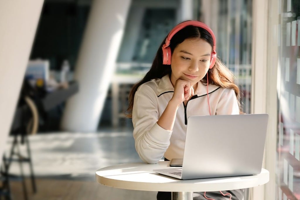 hoc tieng anh tai nha