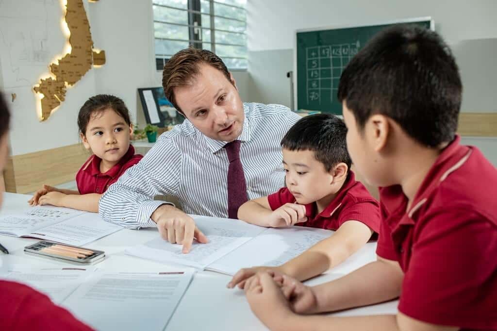 Lồng ghép tiếng Anh vào cuộc sống