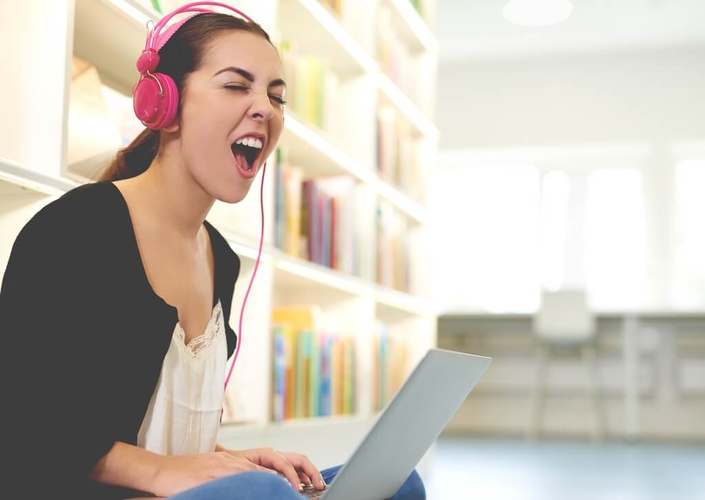 Luyện nghe, đọc tiếng anh