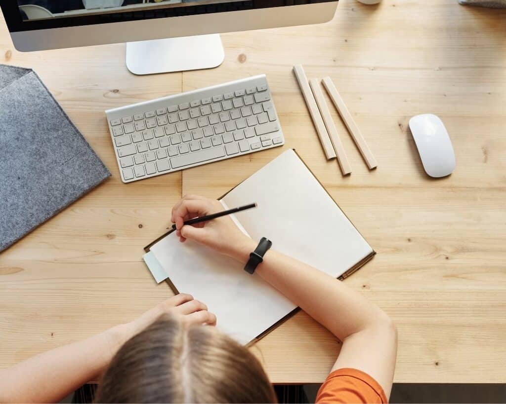 Tóm tắt ý chính đoạn văn tiếng anh