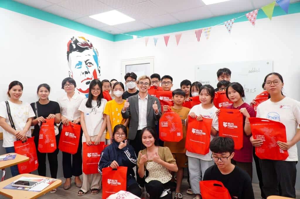 Trung tâm tiếng anh IELTS Fighter