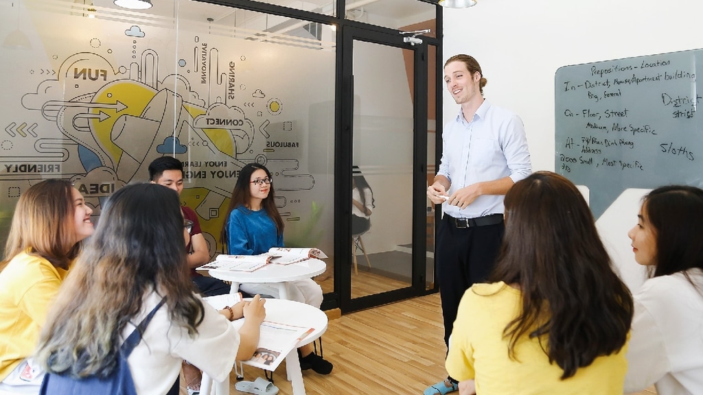 Khoá học tiếng anh tại TalkFirst