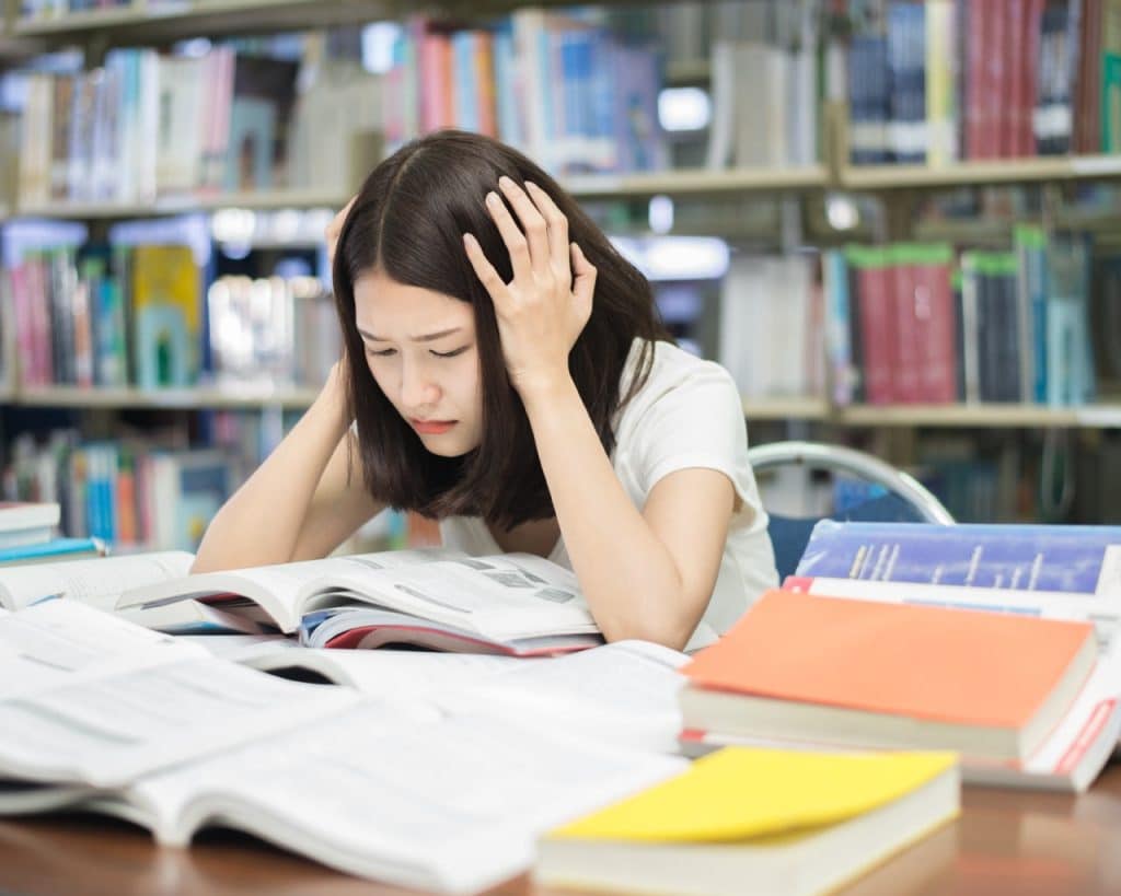 Nguyên nhân dẫn đến mất gốc tiếng Anh