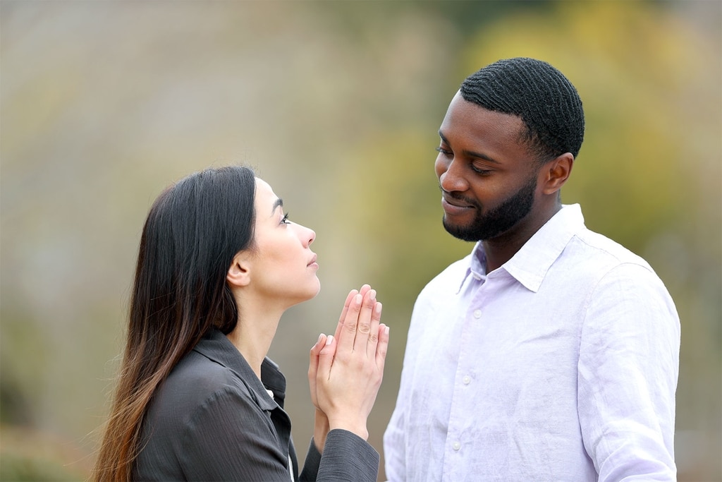 Những câu giao tiếp thông dụng để xin lỗi