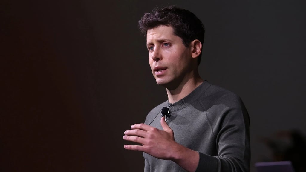 OpenAI sa thải CEO Sam Altman