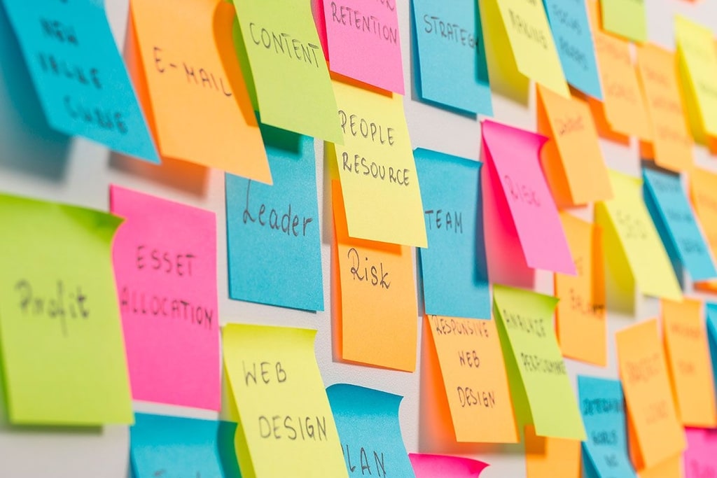 Sử dụng giấy note để ghi nhớ