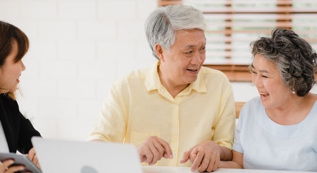 Tập trung luyện nghe và phát âm